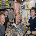 ناهار با فضانوردان ایستگاه فضایی بین‌المللی